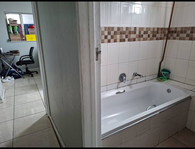 2 BEDROOM APARTMENT FOR SALE IN MORNINGSIDE
